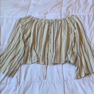 Super cute Billabong top